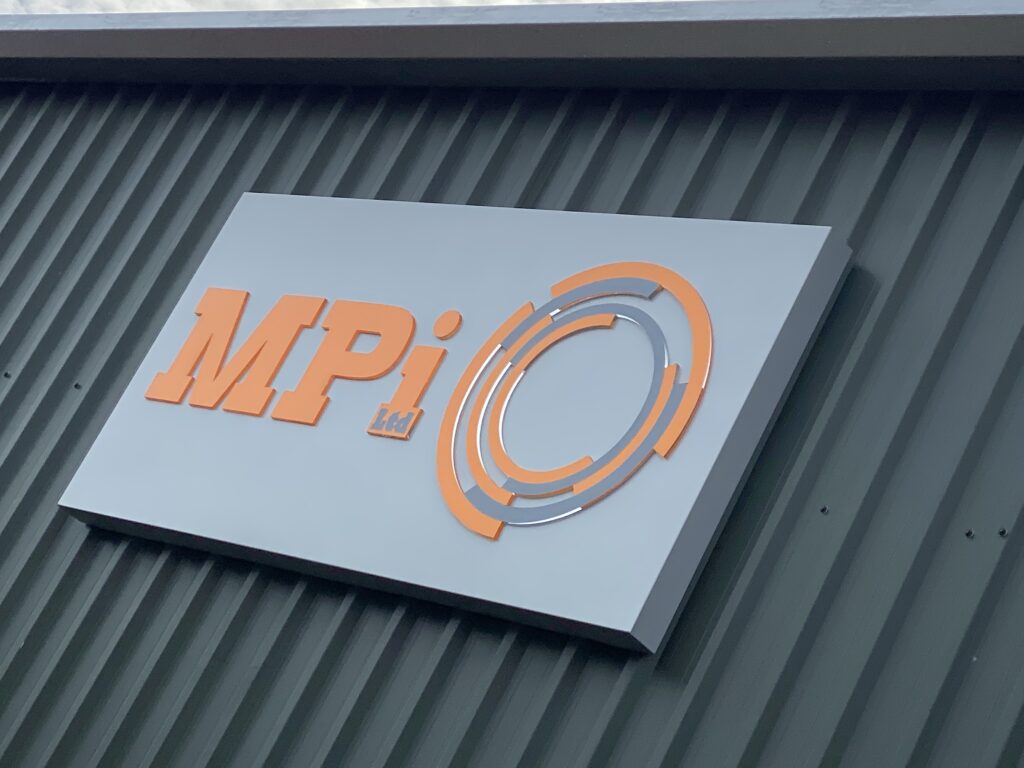 Building Signs in Dubai Image Gallery
