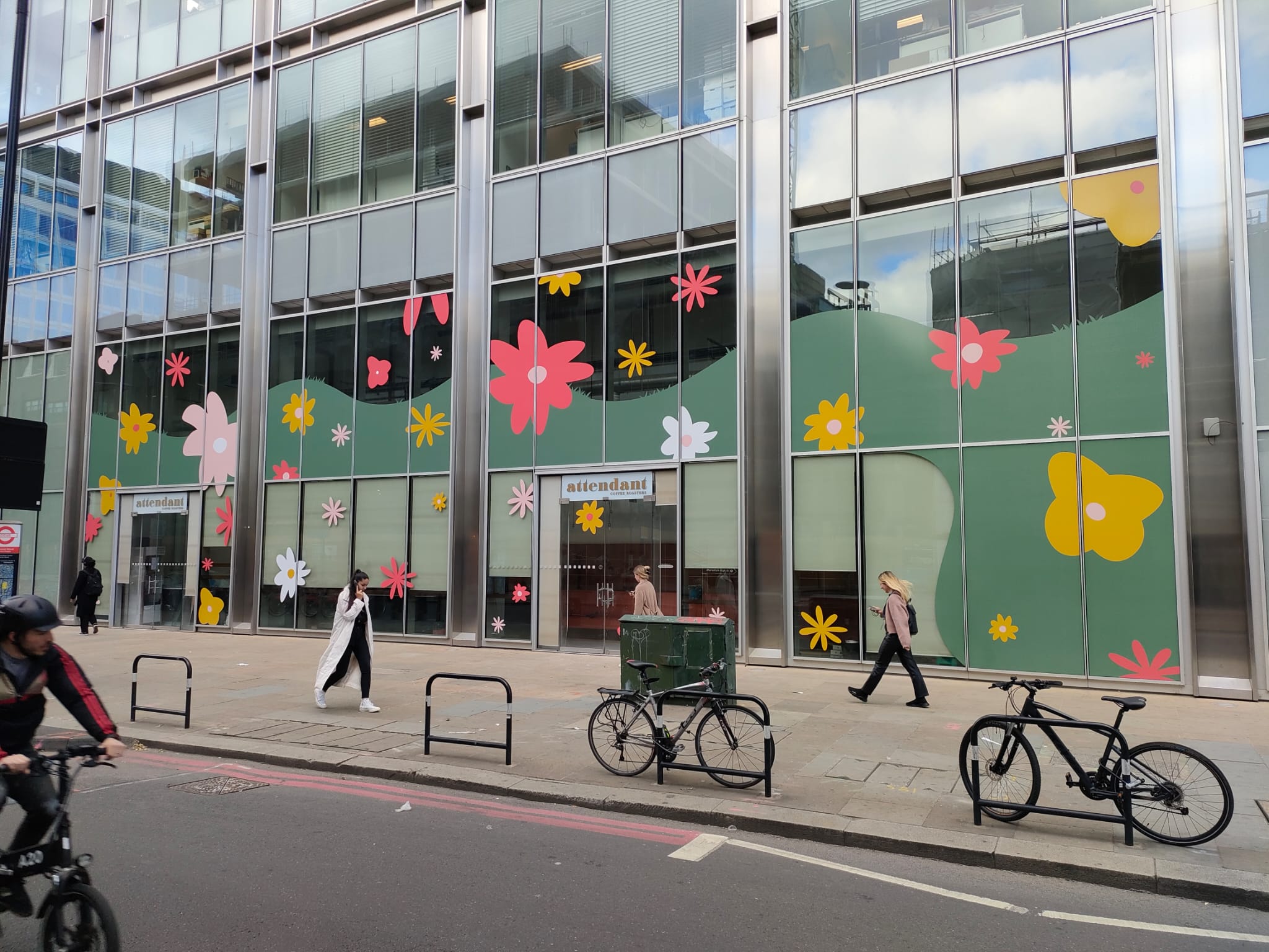 Transforming Dubai’s Advertising: Trends in Eco-Friendly Signage